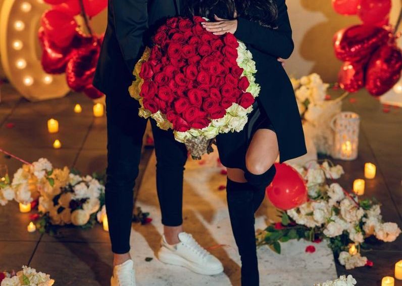 Larisa Iordache se căsătoreşte cu Cristian Chiriță: Un sincer DA! Primele imagini cu cei doi, după ce s-au logodit